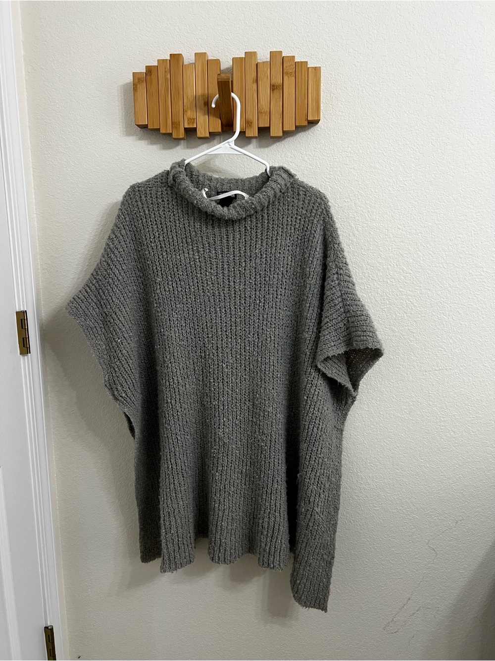 Steve Madden Gray Chunky Knit Turtleneck Sweater